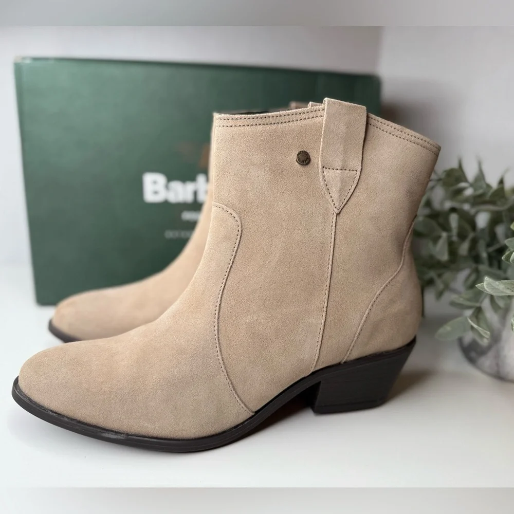 Barbour Women's Taupe Suede Ankle Western Booties Size 10 Feminine Classic